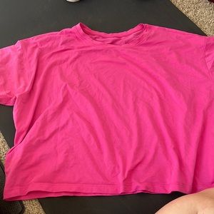 Lululemon cropped tee